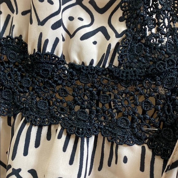 Hazel Anthropologie M print top - Picture 3 of 8